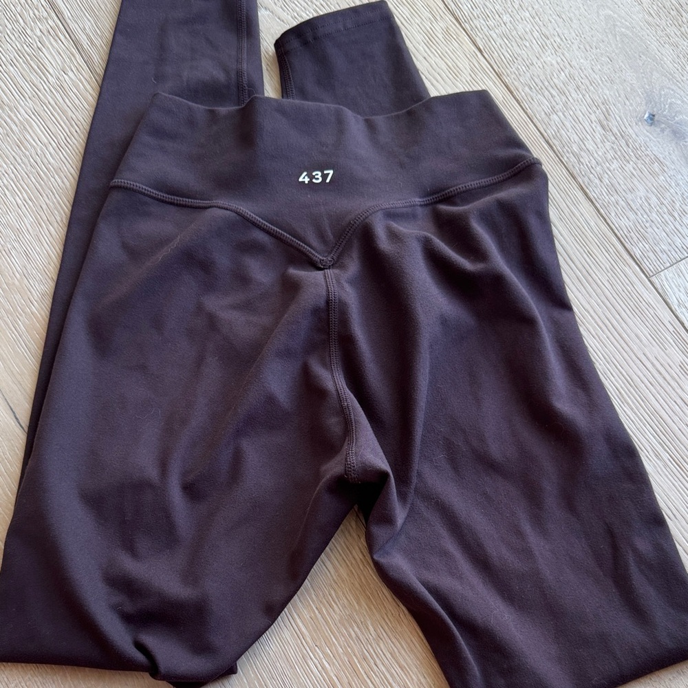 437 plum/brown leggings sz XS